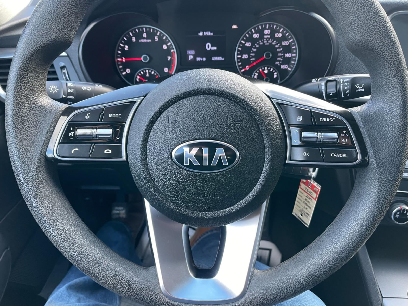 2019 Silver /Black Kia Optima LX FE (5XXGT4L37KG) with an 2.4L I4 DOHC 16V engine, 6A transmission, located at 547 E. Main St., Orwell, OH, 44076, (440) 437-5893, 41.535435, -80.847855 - Photo #22